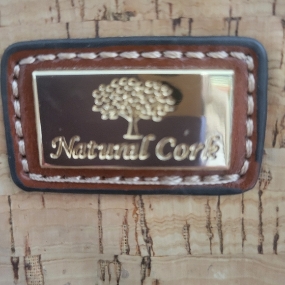 Natural Cork Shoulder/Handbag w/ Geometric Pattern - Picture 4 of 11